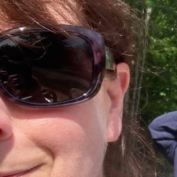 Meet your Posher, Bobbie - Picture 2 of 2